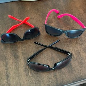 Bundle of sunglasses 😎